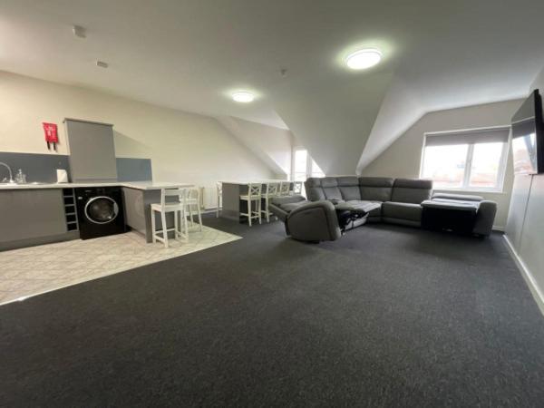 Ryan I Air I Bnb - 102 Mill Street - Free Parking Ливърпул Стая снимка