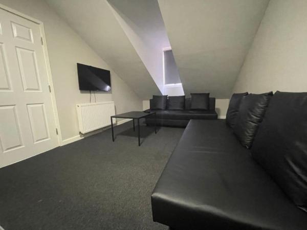 Ryan I Air I Bnb - 102 Mill Street - Free Parking Ливърпул Стая снимка