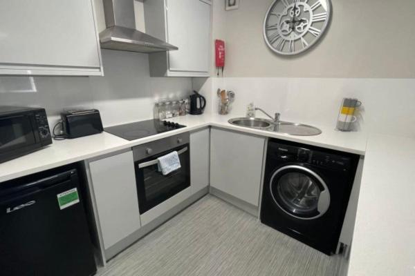 Ryan I Air I Bnb - 102 Mill Street - Free Parking Ливърпул Стая снимка