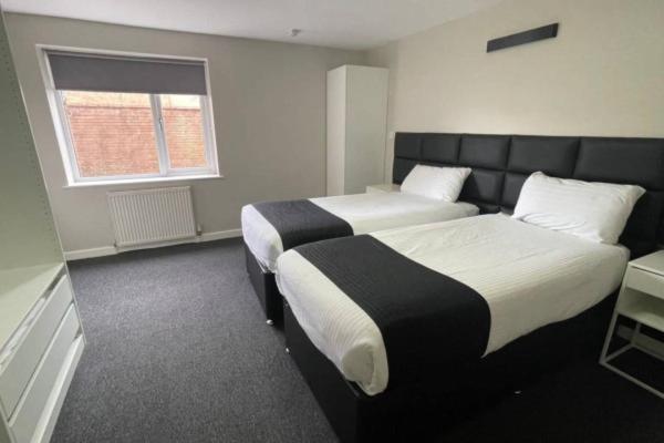 Ryan I Air I Bnb - 102 Mill Street - Free Parking Ливърпул Стая снимка